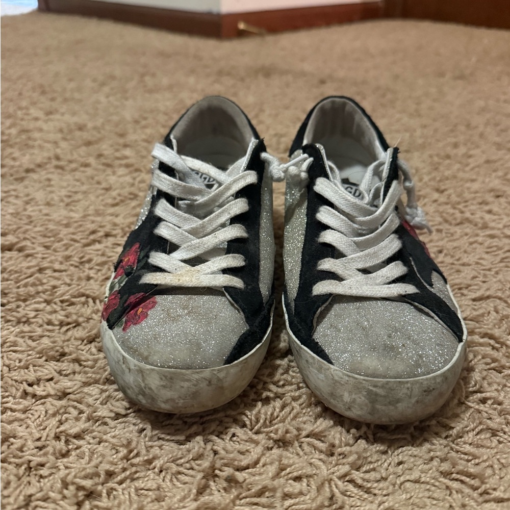 Golden Goose White Silver Sneakers with Black Star and Red Floral Embroidery - Picture 11 of 15